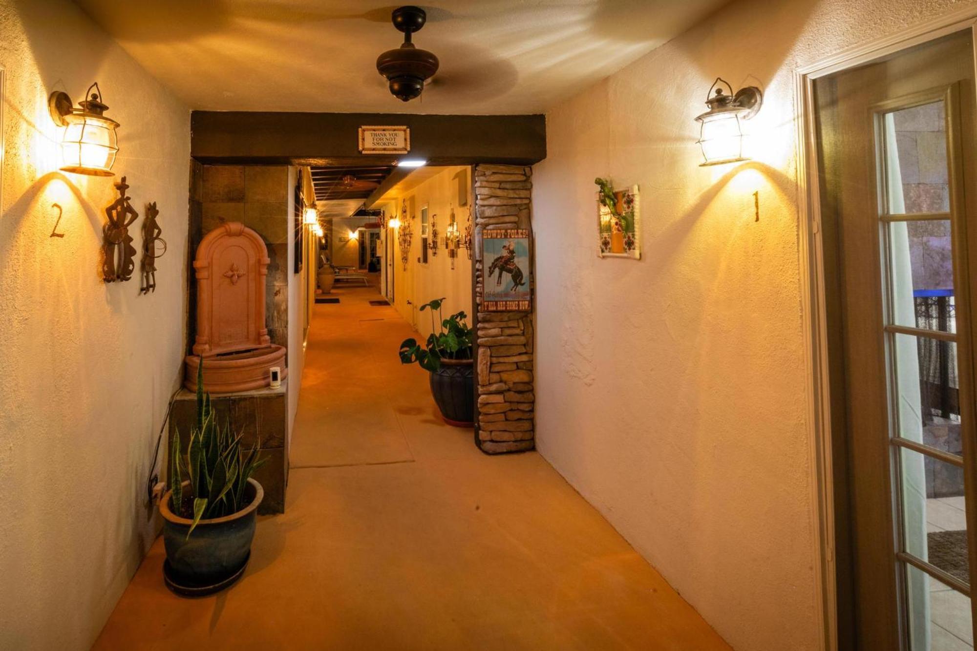 Old Ranch Inn - Adults Only 21 & Up Παλμ Σπρινγκς Εξωτερικό φωτογραφία